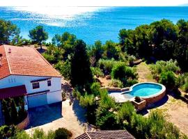LaCasadelMarAmetlla, hôtel avec piscine à L'Ametlla de Mar