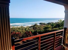 Zinkwazi Beach townhouse, hotel u gradu 'Zinkwazi Beach'