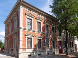 Liebknecht 13, hotel v destinaci Bernburg