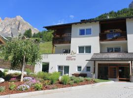 Ciasa Sunara, hotel in Colfosco
