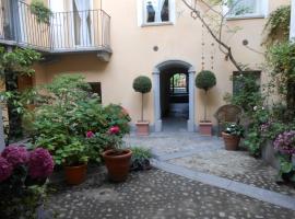 Casa De Giorgis, hotel v destinaci Aosta