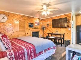 Cozy Studio with Fireplace about 1 Mi to Ski Resort