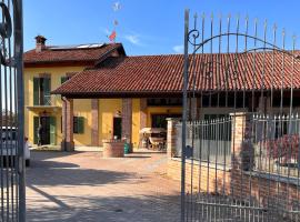 La Casa delle Favole, bed and breakfast en Fossano