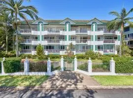 Costa Royale Beachfront Apartment