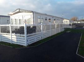 Rye Harbour Holiday Park، فندق في رييْ هاربُر