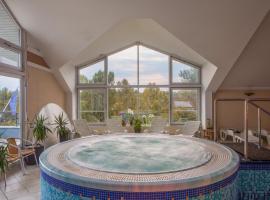 Kristály Hotel, hotell sihtkohas Keszthely