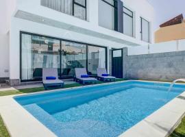 Two Dreams Luxury Villa, luxury hotel in Corralejo
