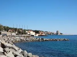 Casa Del Mar - Beautiful Two Bedroom Penthouse Apartment