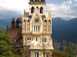 The Old England Manor