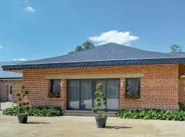 4 Bedroom Lovely Home In Roisel