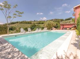 Awesome Apartment In Perugia -pg- With Internet, Wifi And Outdoor Swimming Pool, hotel en Ponte Felcino