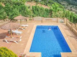 Stunning Home In El Gastor With Wifi
