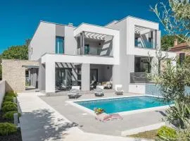 Amazing Home In Medulin With Wifi