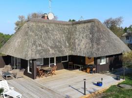 Traditional Holiday Home in Bl vand with Sauna, hotel in Blåvand