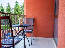 Apartments and Studios Perunika, hotel de golf en Moravske Toplice