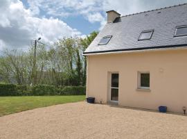 Awesome Home In Plestin Les Greves With 2 Bedrooms And Wifi, Cottage in Plestin-les-Grèves