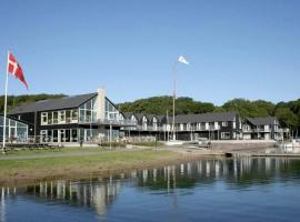 Hotel Strandtangen, hotel s jacuzzi v destinaci Skive