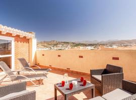 Lovely Apartment In Torrox Costa、トロクス・コスタのホテル