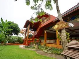 Romsak Lanna Resort Chiang Mai