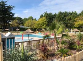 Camping Les Maraises, hotell sihtkohas Saint-Martin-de-Ré