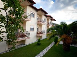 Yiouli Hotel, beach rental in Kókkinon Nerón