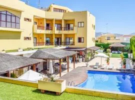 Cozy Apartment In Bolnuevo With Outdoor Swimming Pool