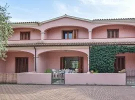 2 Bedroom Stunning Home In Straulas