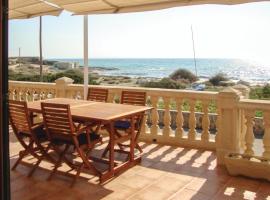 Stunning Home In Ses Covetes With Kitchen, hotel en Ses Covetes