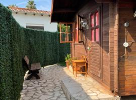 La casita de invitados, homestay in Denia