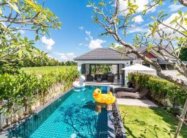 BAAN DALAH POOL VILLA, hotel com piscinas em Buriram
