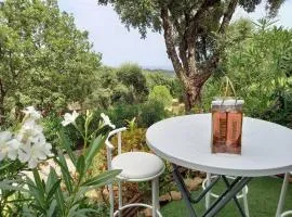 Charmant T2 de 34m2 en Résidence de standing à Grimaud - Piscines - Jardinet - Plein coeur du Golfe de St Tropez- Pleine nature