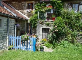 La maison du Gué – tani hotel w mieście Ivry-en-Montagne