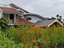 Chamayam Holiday Villa, hotel keluarga di Meenangadi