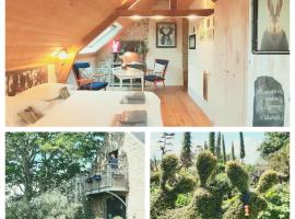 La grange aux lièvres, gîtes Kerdoel, hotell i Cléder