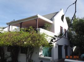 Belvidere Garden Apartment, hotel keluarga di Knysna