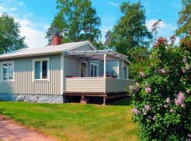 4 person holiday home in KRISTIANSTAD, hytte i Kristianstad