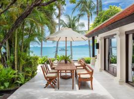 Ban Haad Sai - Beachfront Private Villa, hotel di Pantai Bangrak