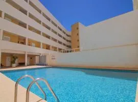 Apartamento con piscina en el centro de Calpe - PUEBLOMAR