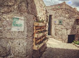 CASA DO PENEDO - Um Segredo na Serra da Estrela, hotell med parkering i Quintãs de Baixo