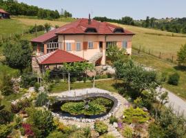 Holiday Home Charlize, villa in Sveti Martin na Muri