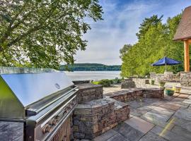 Stunning Vermont Cabin with Private Lake Access, hotel with parking in Poultney