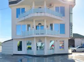 HOTEL AGIMI, hotel v destinaci Dobrosin