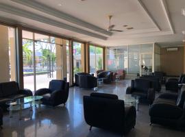 Hotel Sinar 3, hotel in Sedati