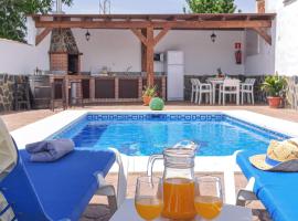 Gorgeous Home In Algatocn With Private Swimming Pool, Can Be Inside Or Outside, hotel u gradu Algatocín