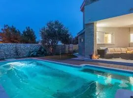 Villa White Rose with private pool