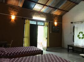 Kamp Kamouflage Kanha, hotel-fazenda rural em Kanha