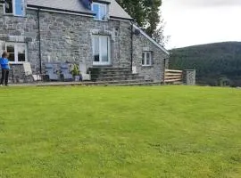 3 Bedroom Barn Conversion -Garden View - Ty Cerrig Barn