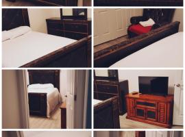 A beautiful queen bedroom, bed and breakfast a Orlando