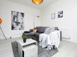 Your Sheffield Stays - Spacious 5 Bedroom House, hotell i Sheffield