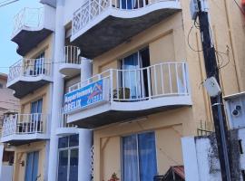 Obelix Apartment, hótel í Grand Baie